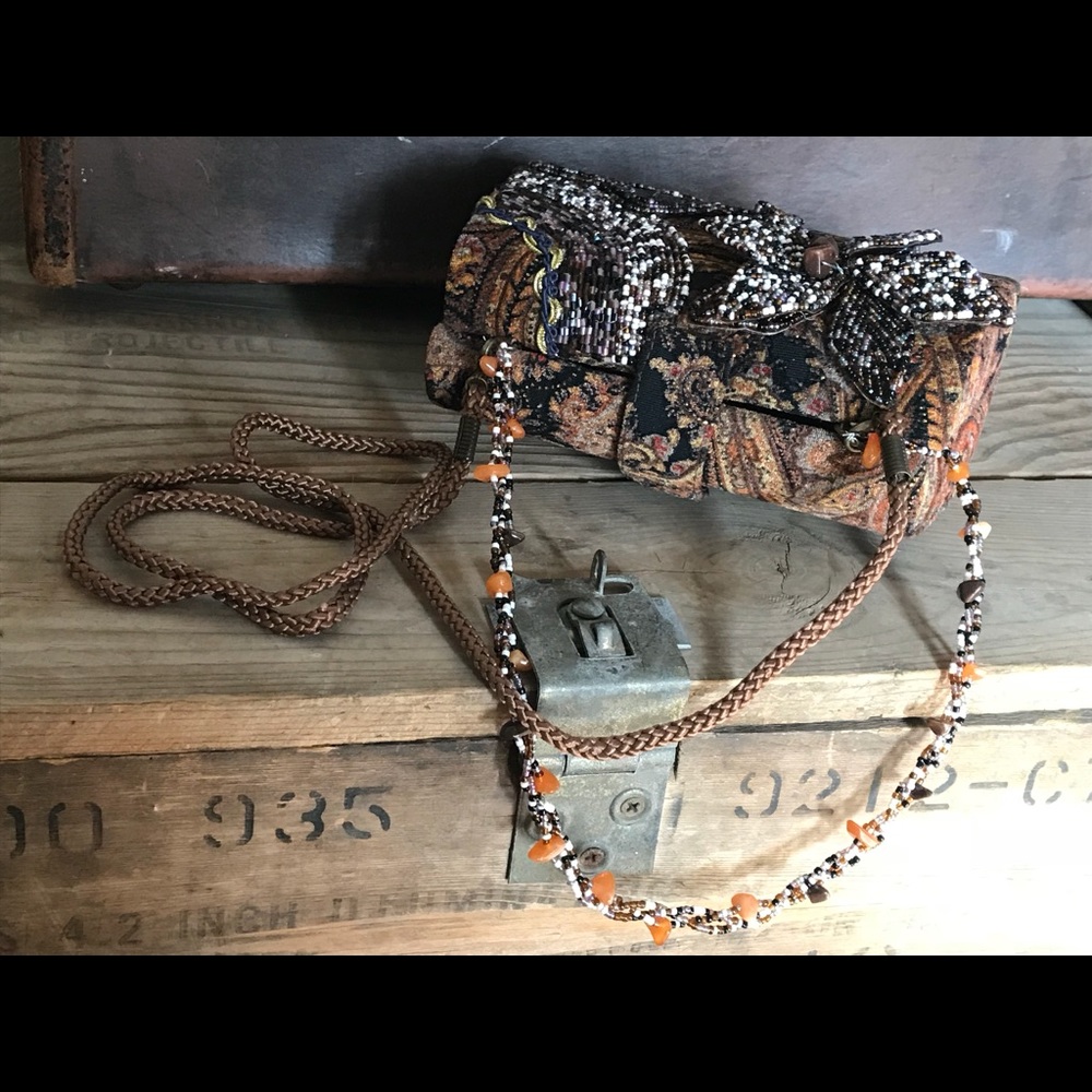 🛍 Beautiful Cocktail Purse - Picture 3 of 6